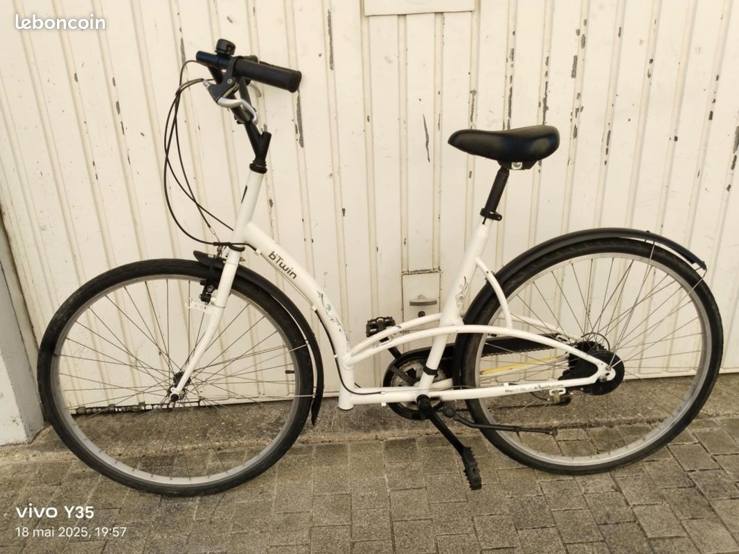 Vélo de ville btwin elops 3 (image 1)
