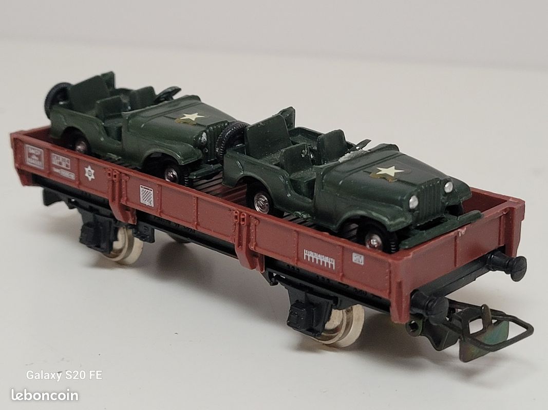 Train wagon N° 6451 Wagon Plat à essieux SNCF avec chargement de 2 jeeps Jouef Ho (image 10)