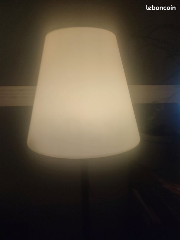 Lampadaire terrasse bluetooth (image 5)