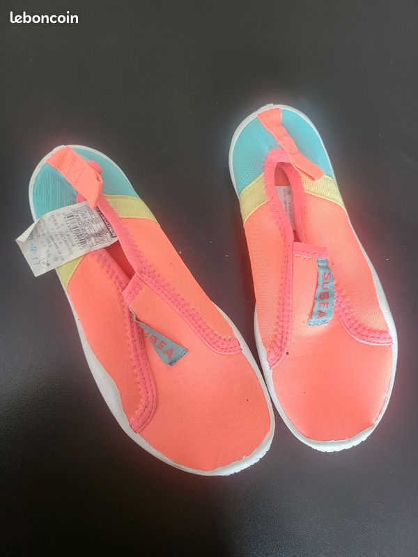 Aquashoes enfant chaussures d'eau décathlon Sport Plein air