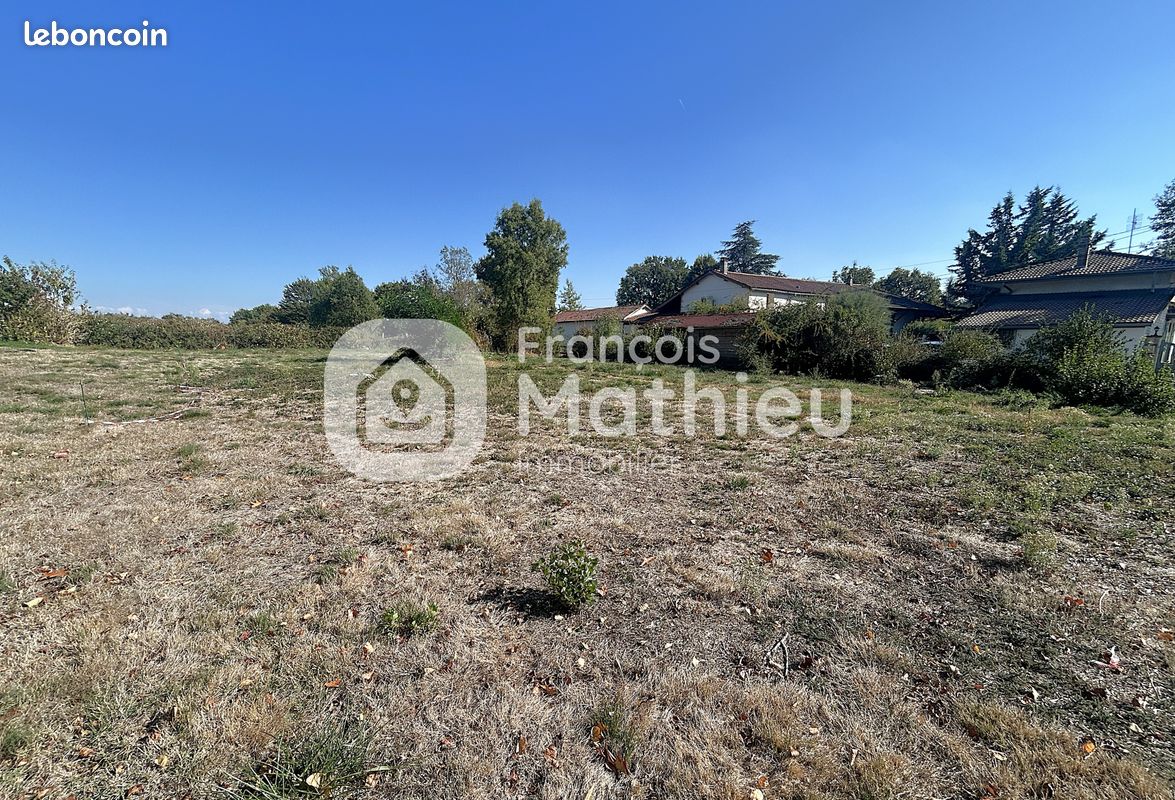Terrain 863 m² · à Châtillon-sur-Chalaronne · 863 m² · 169 000 €