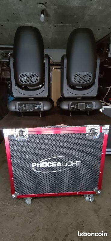 Paire de Lyre led 250w Spot / Beam / Wash + flight case en parfait état (image 6)