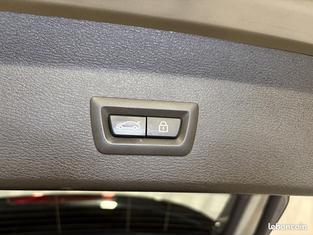 BMW X1 sDrive 18i 136 ch BVA8 F48 xLine (image 22)