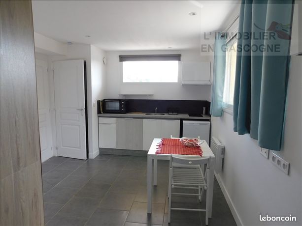 Studio 1 pièce 25 m²