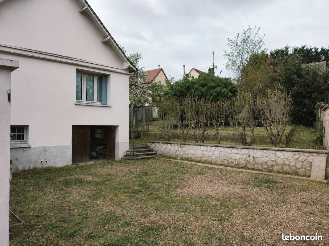 Maison 5 pièces 115 m² · à Cherisy · 115 m² · 240 000 €