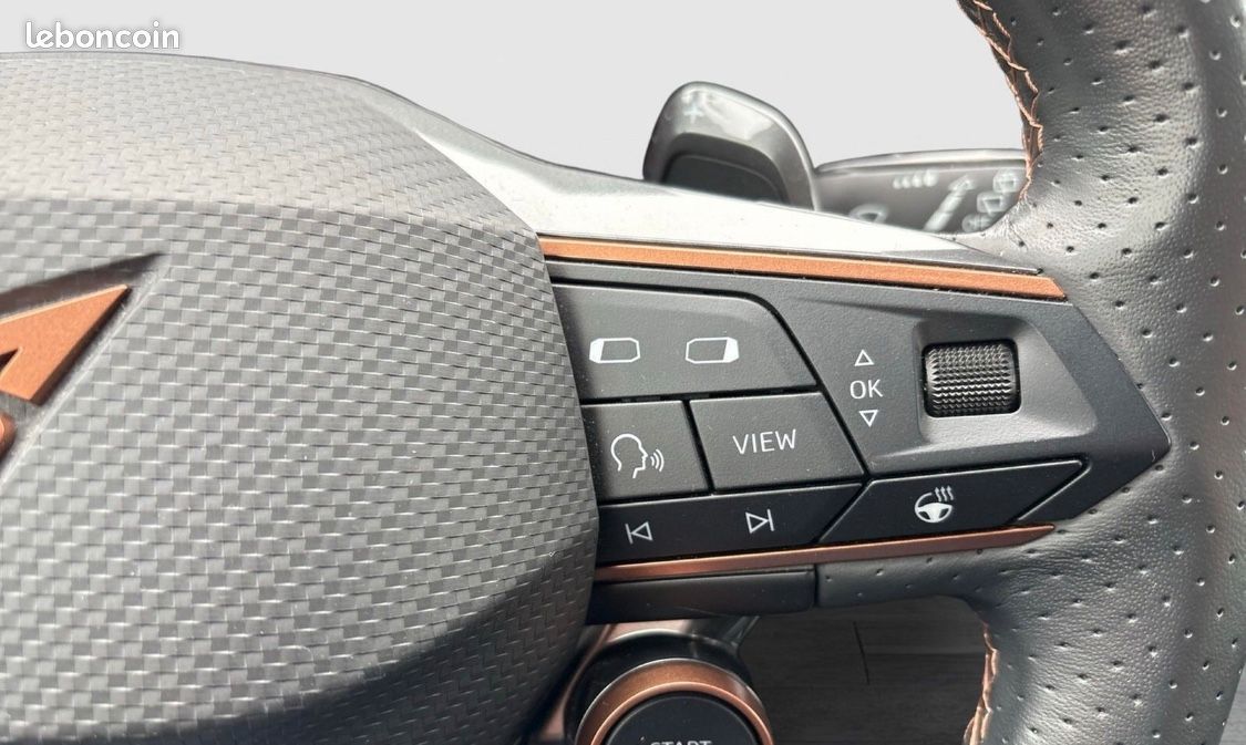 Cupra Formentor VZ 245 HYBRIDE RECHARGEABLE / TOIT OUVRANT VOLANT SUPERSPORT CAMERA DE RECUL COFF... (image 11)