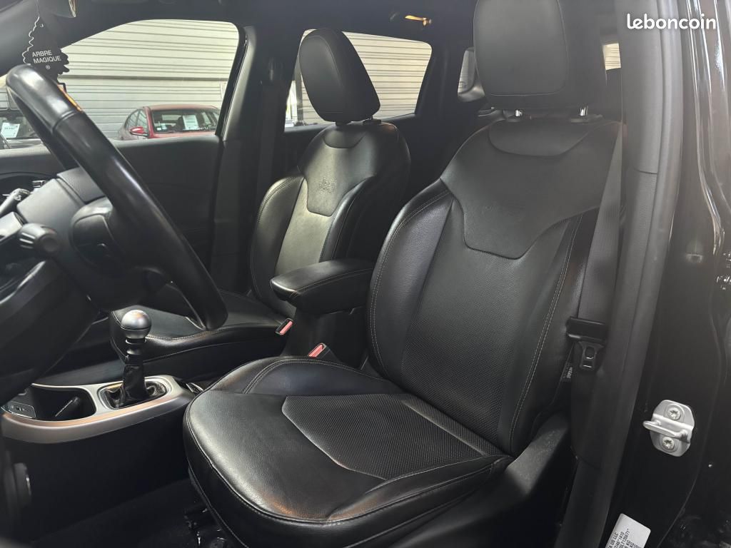 JEEP COMPASS 4x2 1.4 MultiAir 140 S / Toît Ouvrant - CarPlay (image 11)