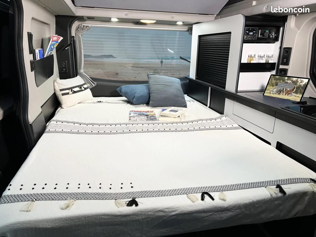 Renault Trafic FLEX 5 ANTILOPE VAN L1H1 CONFORT + BLUEDCI 150 AMENAGE PLACES 4 COUCHAGES (image 14)