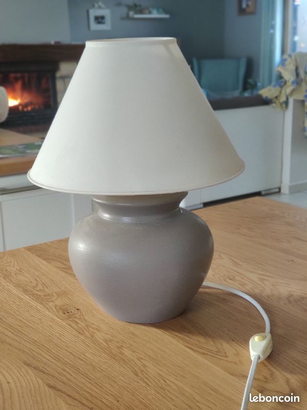 Lampe de chevet (image 1)