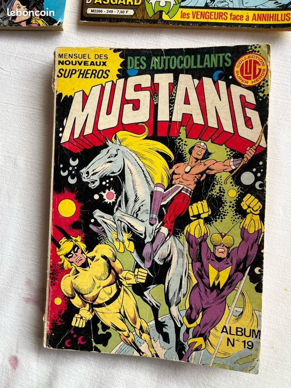 Lor de 3 vieilles Bd de super héros (image 4)