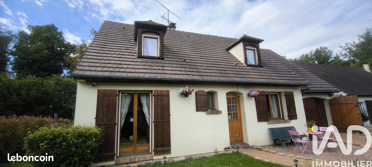 Maison 9 pièces 135 m² · à Mello · 135 m² · 279 000 €