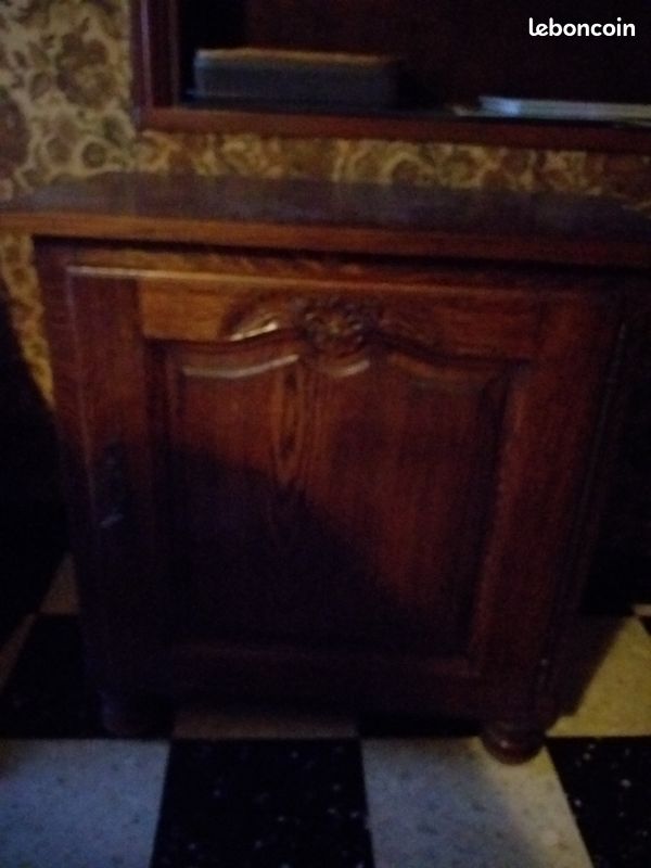Metit meuble en chêne (image 1)