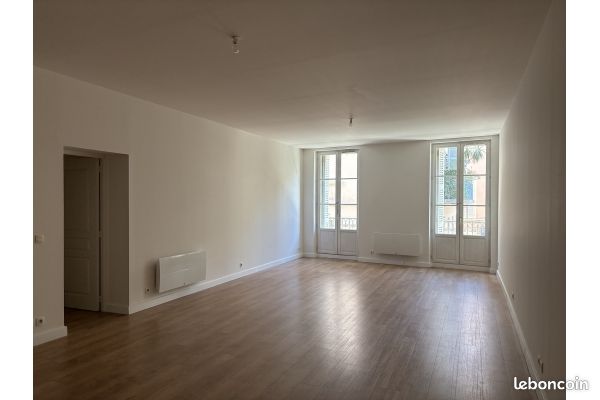 Appartement 3 pièces 98 m² · à Toulon · 98 m² · 280 000 €