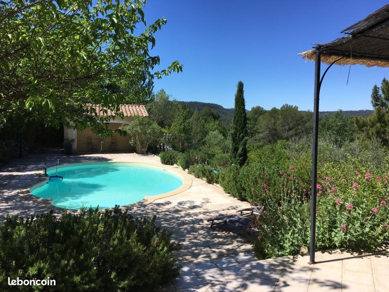 Villa avec piscine, clim et terrain de pétanque, entre mer et Verdon (image 3)