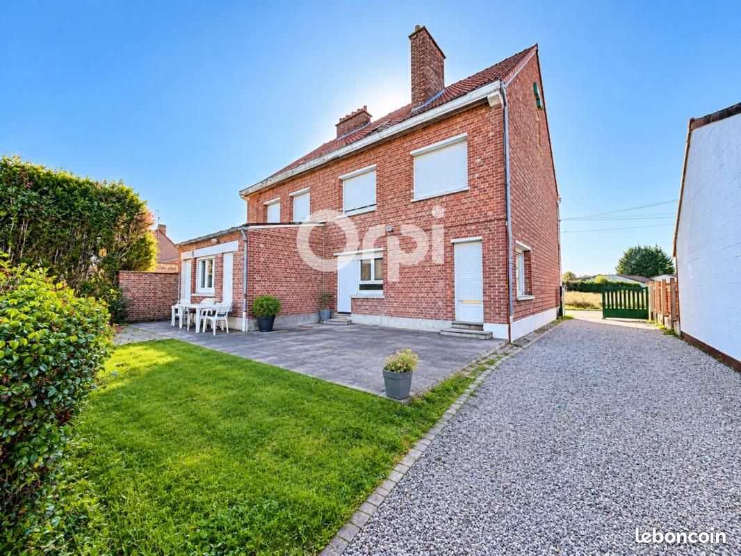 Maison 4 pièces 238 m² · à Roost-Warendin · 238 m² · 235 490 €