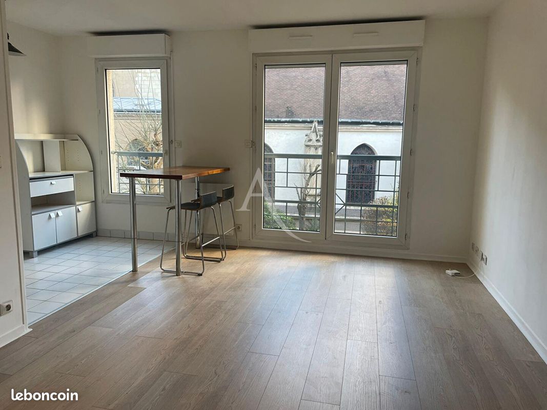 Appartement 1 pièce 28 m² · à Nogent-sur-Marne · 28 m² · 900 €/mois
