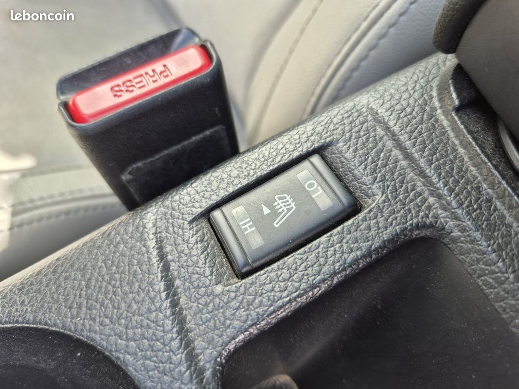 Nissan QASHQAI 1.6 DCI 130 STOP/START TEKNA XTRONIC A (image 21)