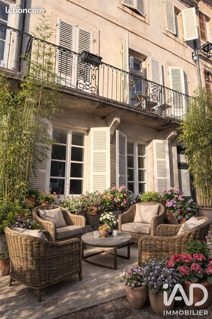 Maison 5 pièces 189 m² · à Saint-Gengoux-le-National · 189 m² · 200 000 €