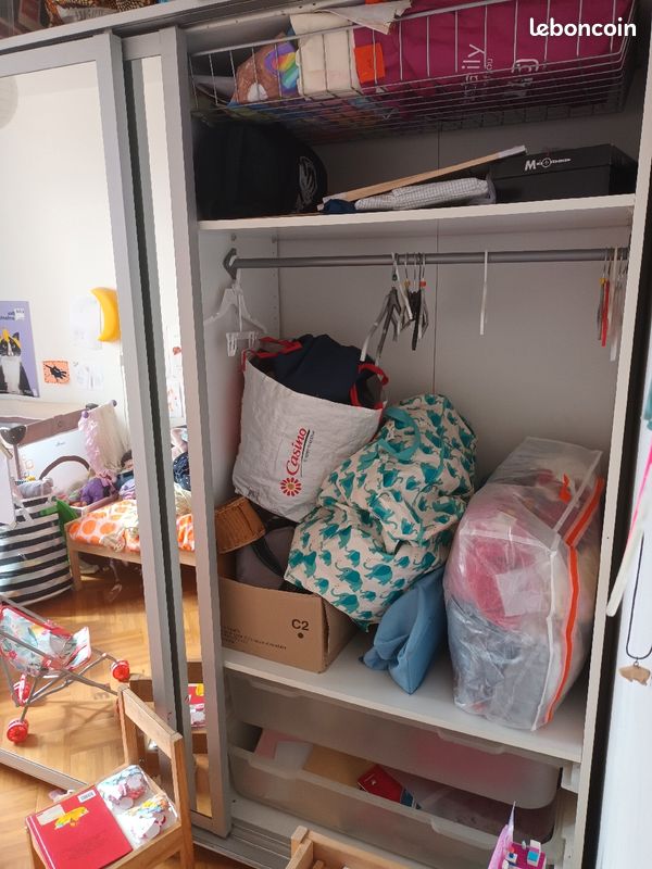 DON URGENT deux grandes armoires ikea (image 1)