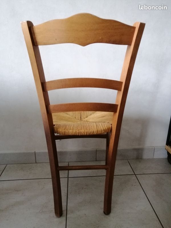 1 chaise en bois (image 2)