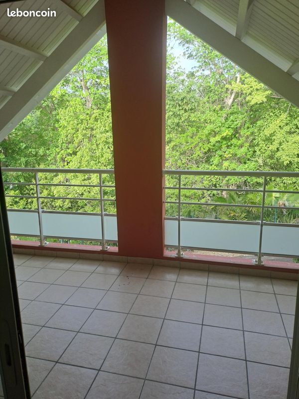 Appartement 4 pièces 76 m² · à Les Abymes · 76 m² · 1 198 €