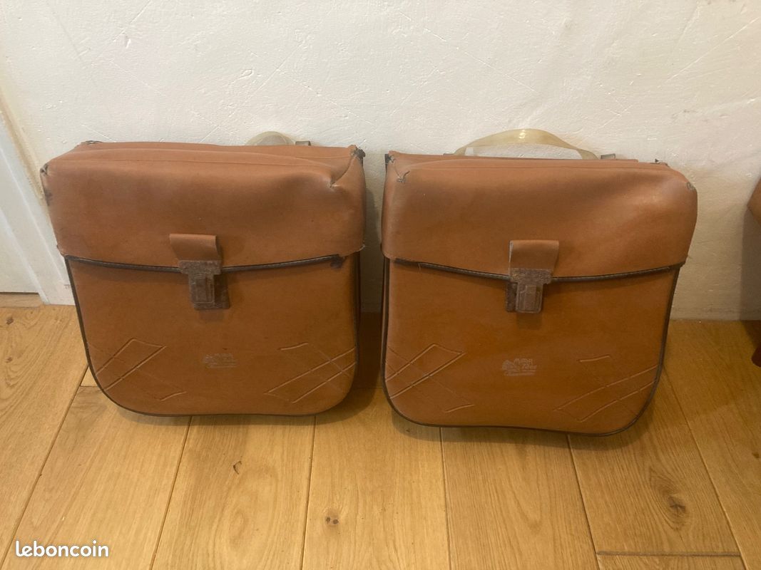 ANCIENNE SACOCHE DE Mobylette ? Vélo ? Sacoche Ancienne Pièce Cuir ? EUR 24,90 - FR
