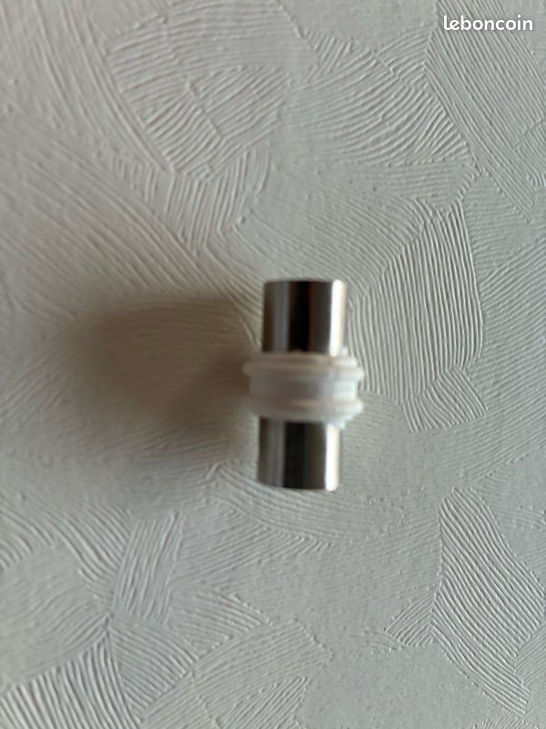 Adaptateur Antenne TV Coaxial Femelle / Femelle (Raccord Droit) (image 1)