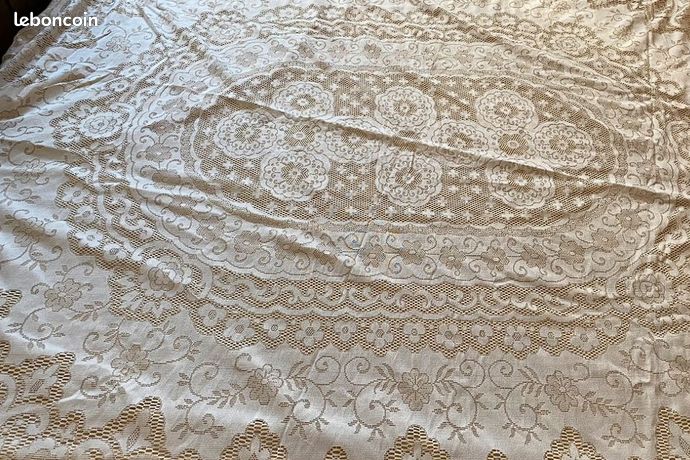 Entre-deux de dentelle ancienne fait main - Un grand marché