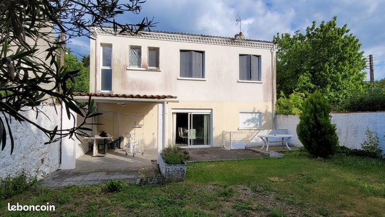 Maison 7 pièces 140 m²