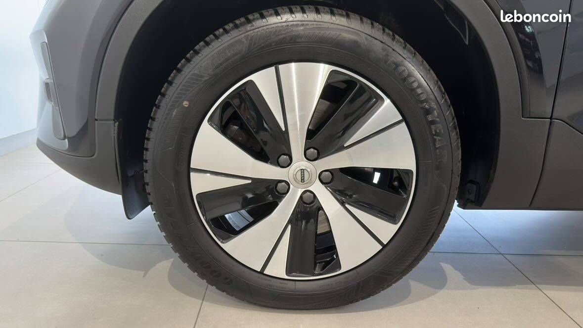 VOLVO XC40 T4 Recharge 129+82 ch DCT7 Start (image 12)