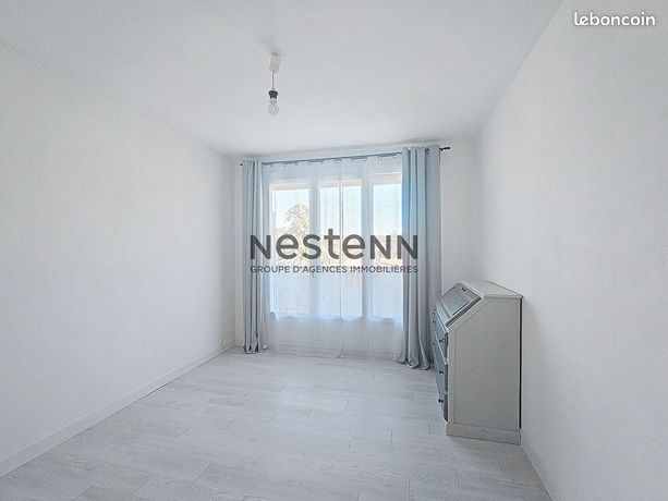 https://img.leboncoin.fr/api/v1/lbcpb1/images/ea/68/6d/ea686db6223f17d8a940045f20aab2922ff1ba04.jpg?rule=ad-image
