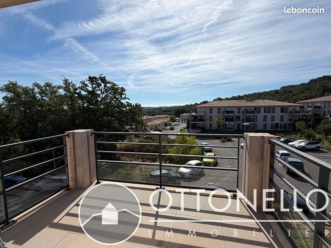 Appartement 2 pièces 40 m² · à Roquebrune-sur-Argens · 40 m² · 870 €/mois