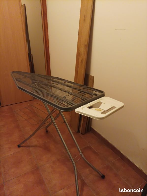 Table à repasser (image 2)