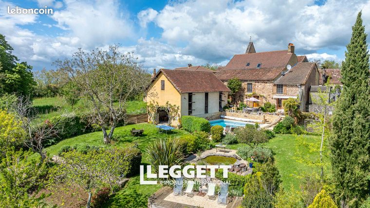 Maison 8 pièces 258 m²
