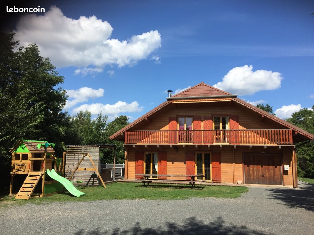 Chalet de 14 personnes avec jacuzzi (image 1)