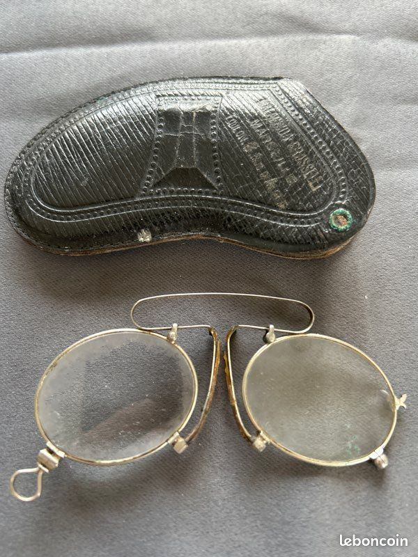 Lunettes pince-nez anciennes XIXe avec étui – Objet de