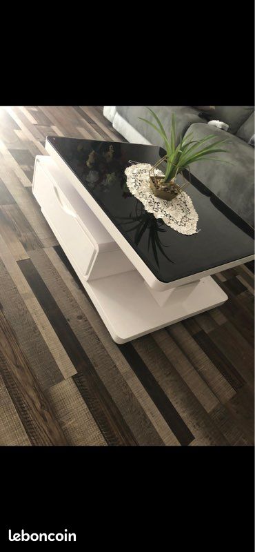 Table basse le dessus en verre (image 1)
