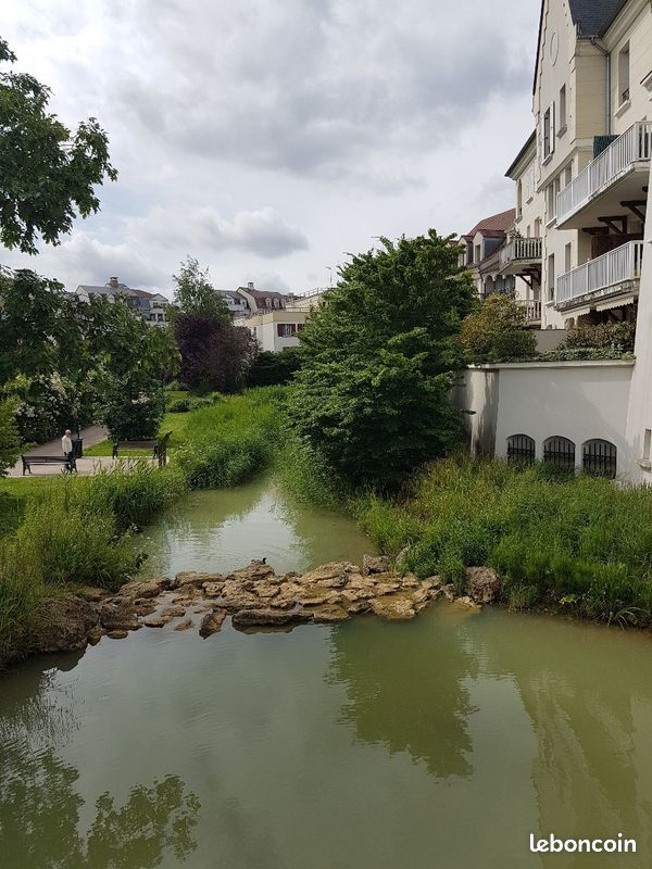 Appartement 5 pièces 103 m² · à Le Plessis-Robinson · 103 m² · 2 710 €