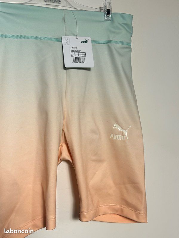 Short puma sport femme neuf vert menthe et beige Vêtements