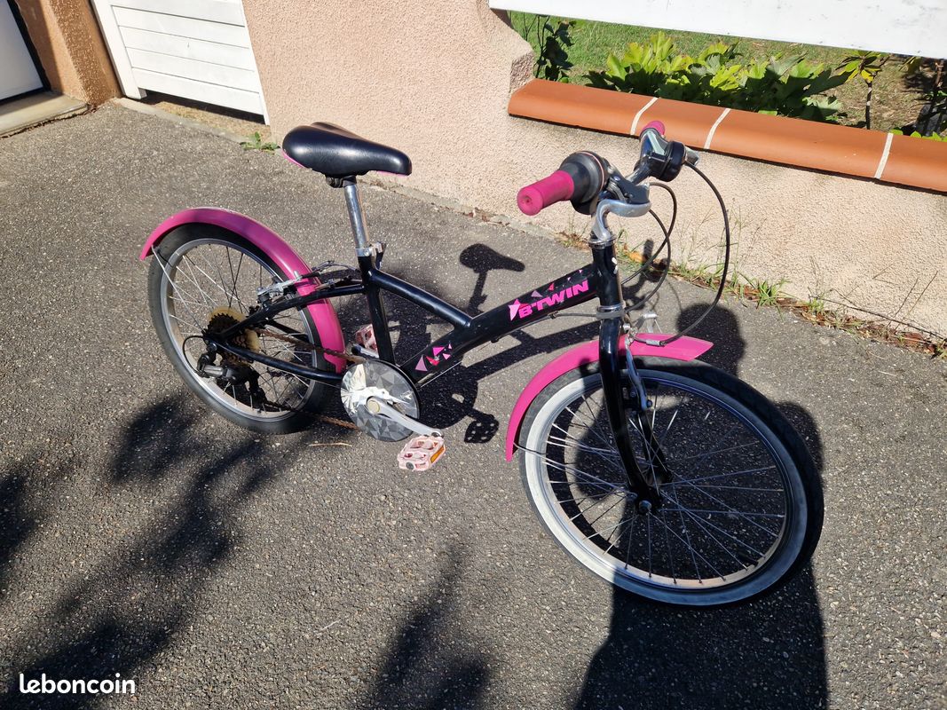 Vtc Original Velo Fille Btwin Rose Et Noir Vélo Fille B'Twin 20