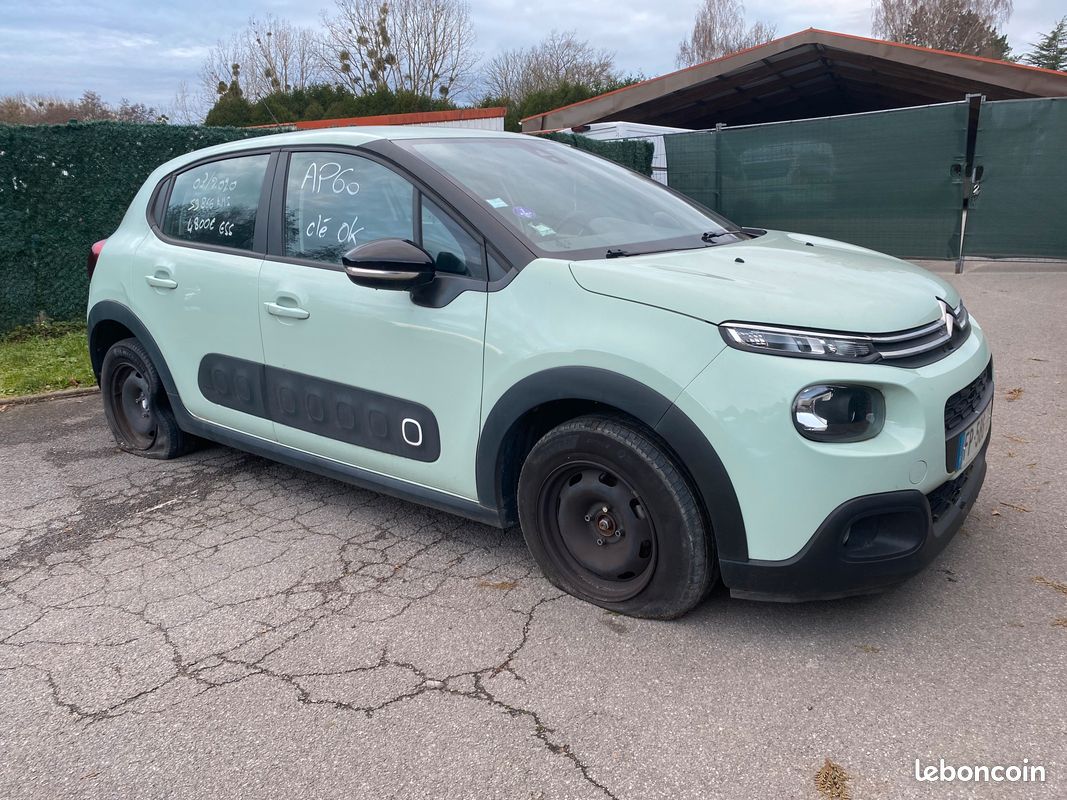 CITREON C3 accidenté (image 1)