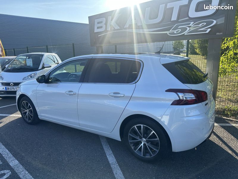 Peugeot 308 1.2 PURETECH 130CH ALLURE S&S 5P (image 8)