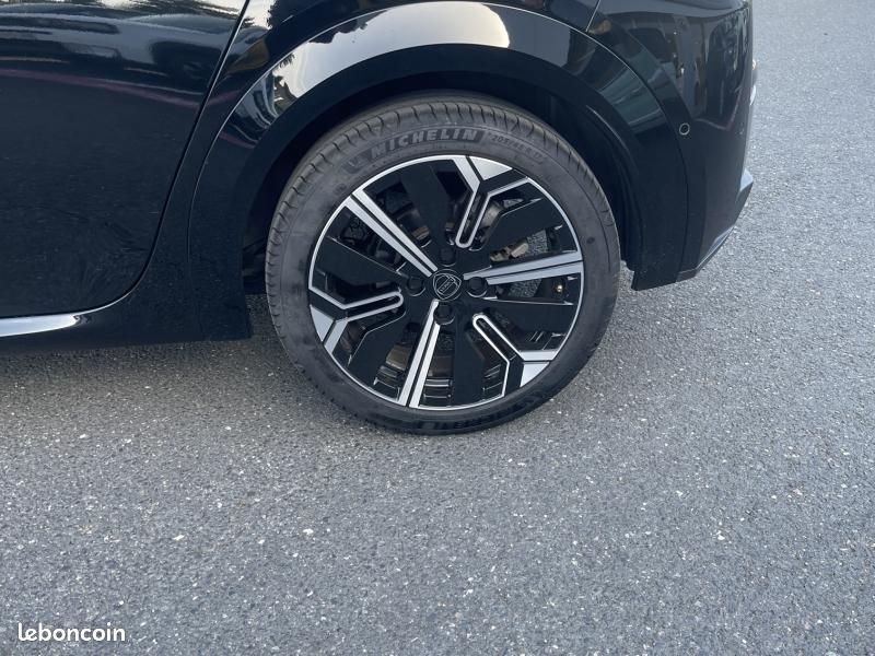 Lancia Ypsilon 1.2 Ibrida 100ch LX eDCT6 (image 18)
