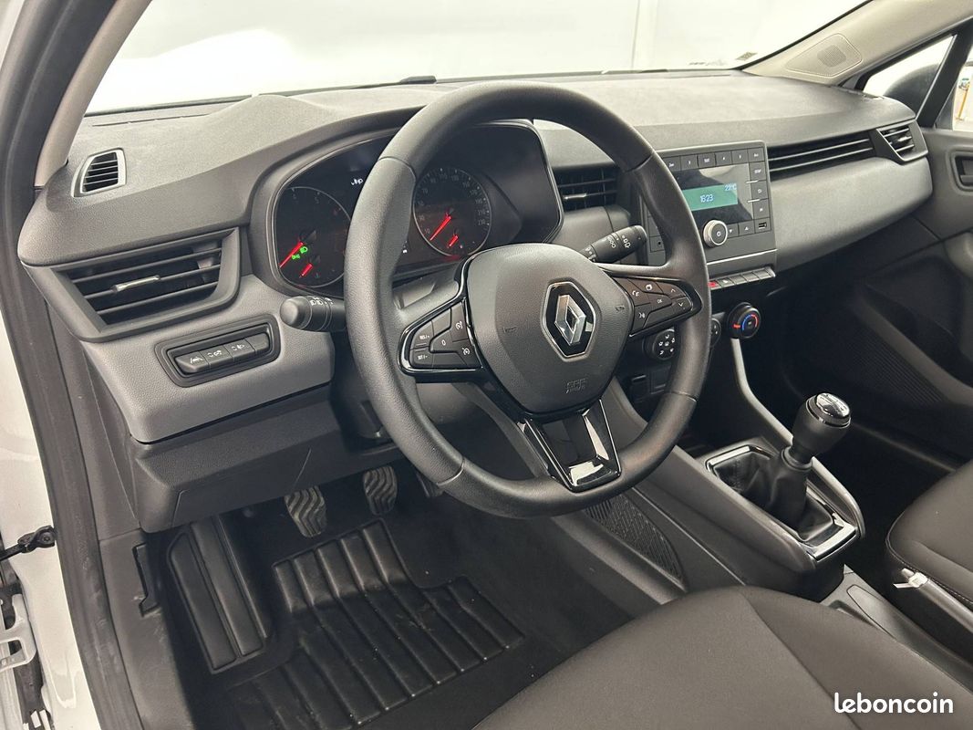 RENAULT Clio SCe 65 Authentic (image 10)