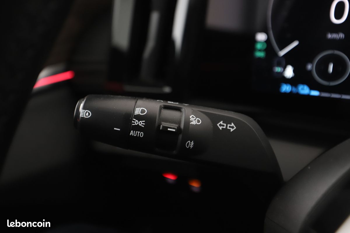 Renault Mégane E-Tech E-Tech EV60 Super Charge Iconic 220 ch (image 19)