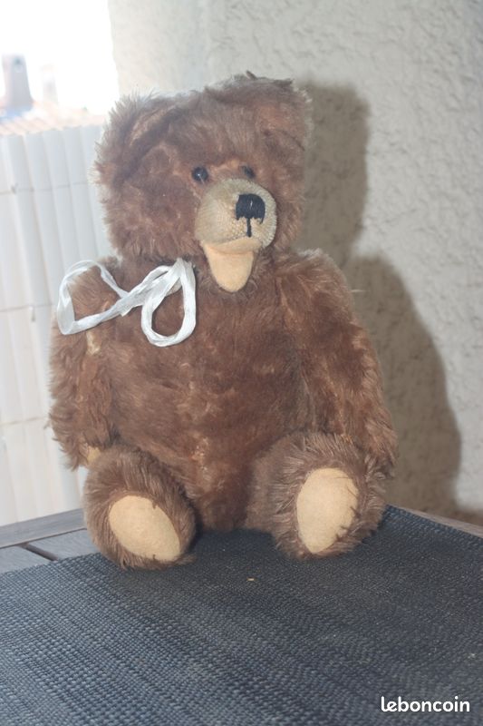 Ours en peluche de la firme allemande Steiff