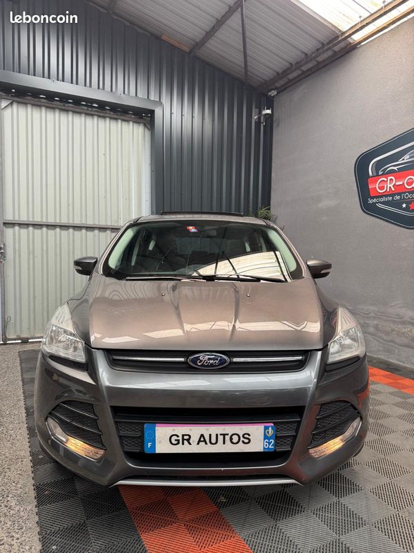 KUGA 1.6 Ecoboost 150cv / 1ere main - Passage Possible à l'éthanol - Révisé et garanti 1 an / 105.000kms / Toit ouvrant panoramique -GPS - clim (image 6)