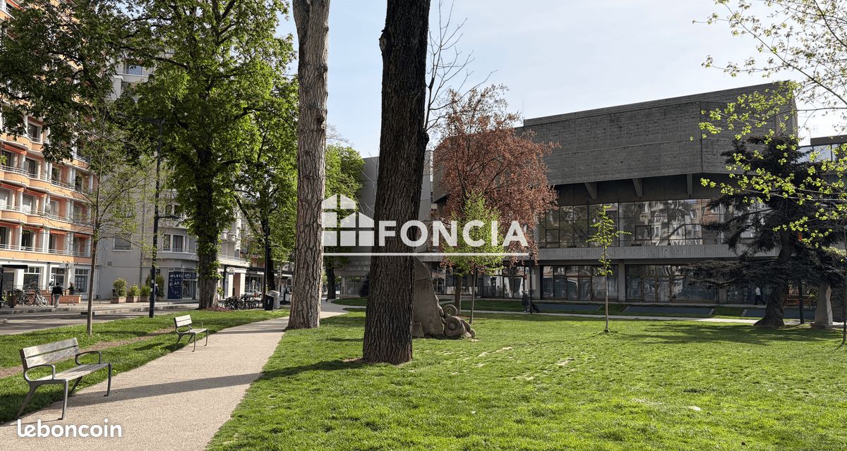 Local commercial 14 m²