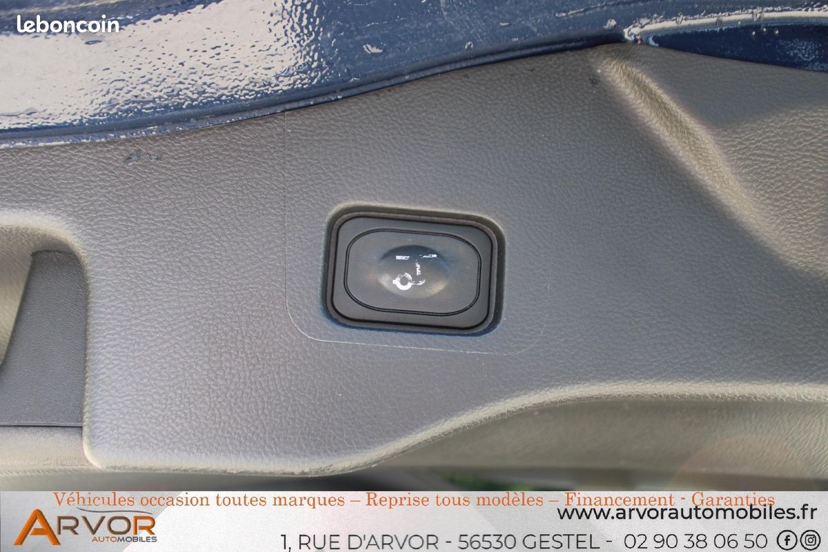 FORD MONDéO SW 2.0 EcoBlue 150 Titanium Business (image 17)