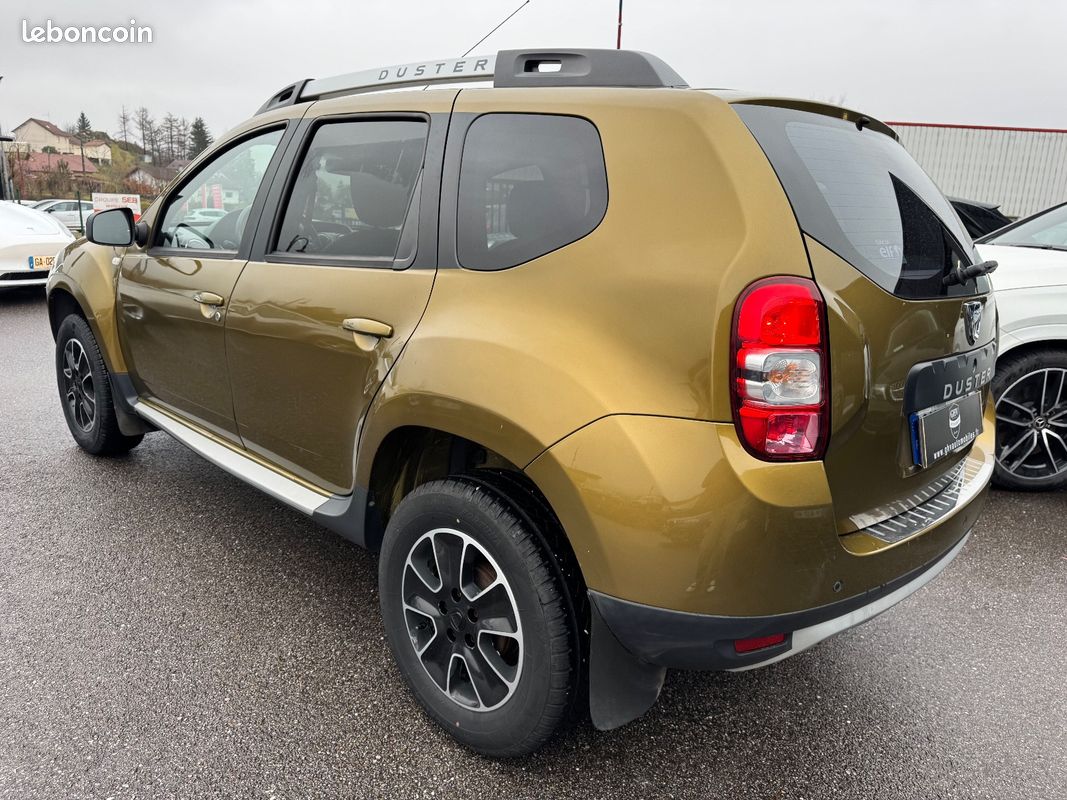 DACIA DUSTER Black Touch TCE 125Ch 4x2 (image 3)